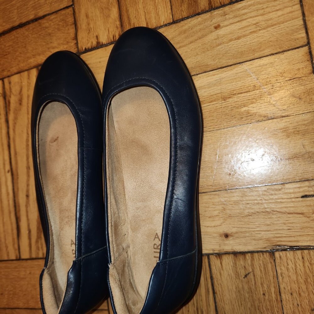 Naturalizer Flexy Ballet Flat in Navy Leather - Picture 5 of 6